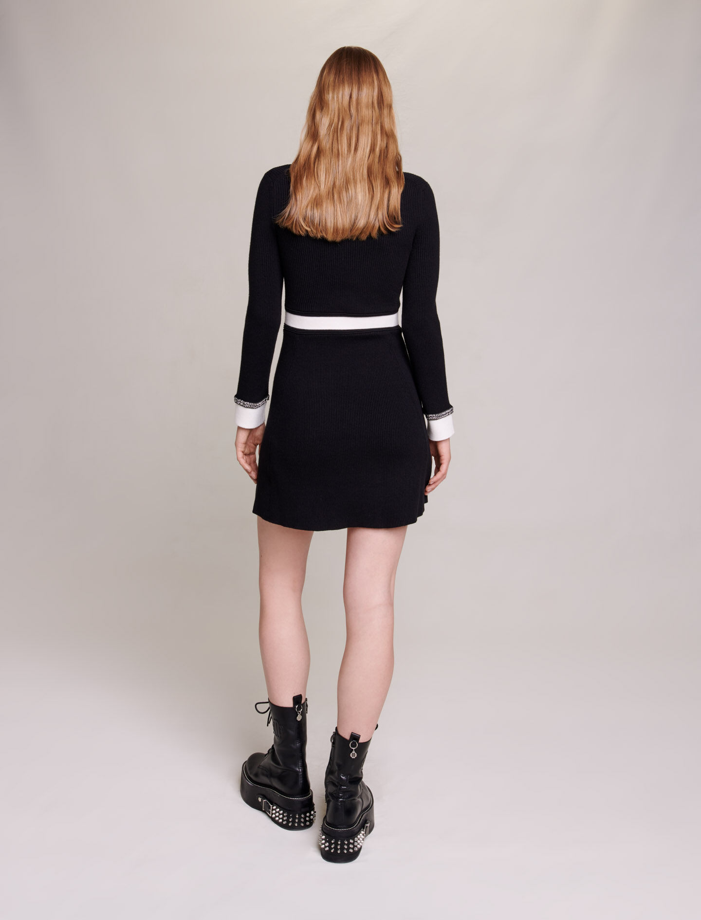Rochie scurtă tricotată - Neagră