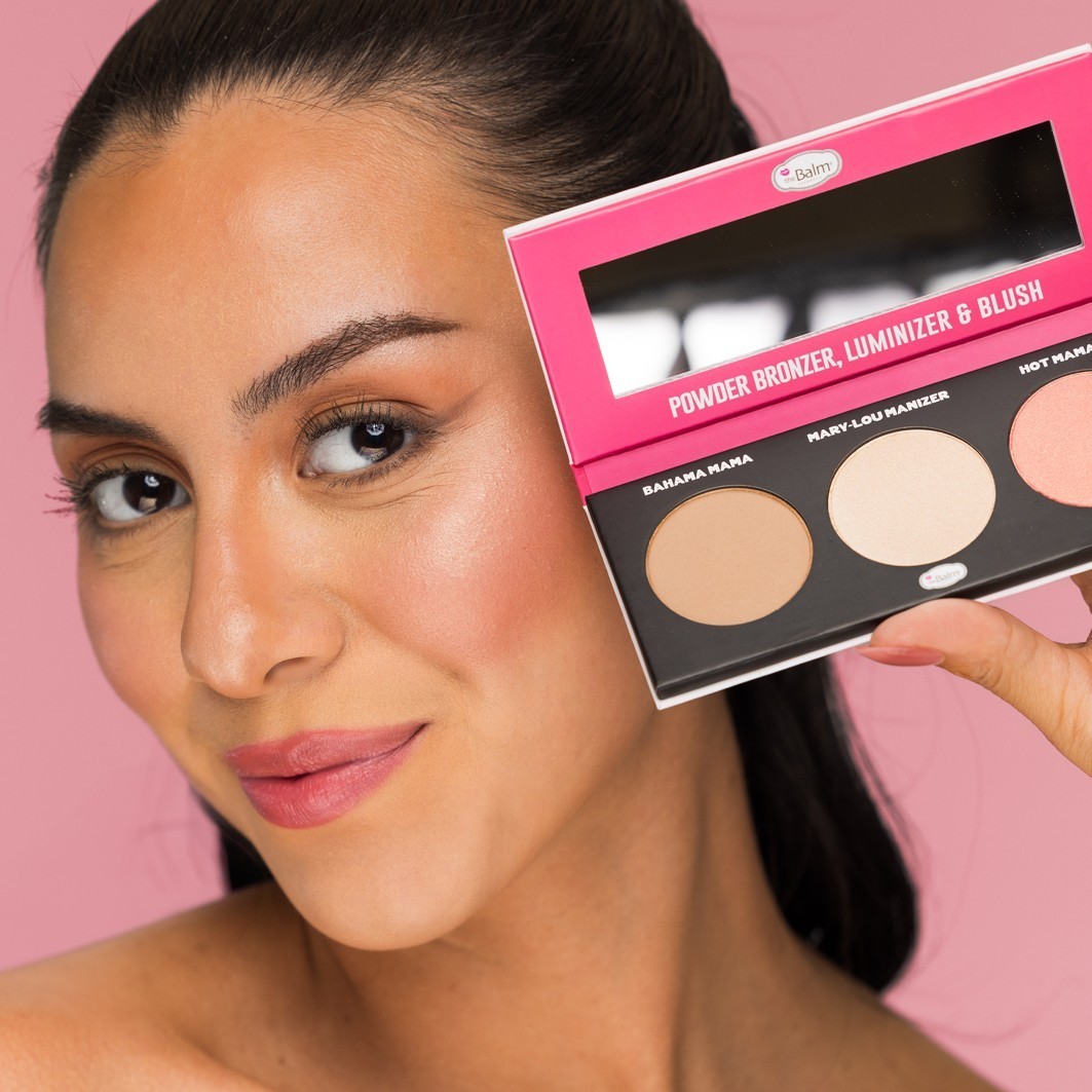 theBalm grima komplekts: bronzeris, izgaismotājs un vaigu sārtums vienā - 8,5 g