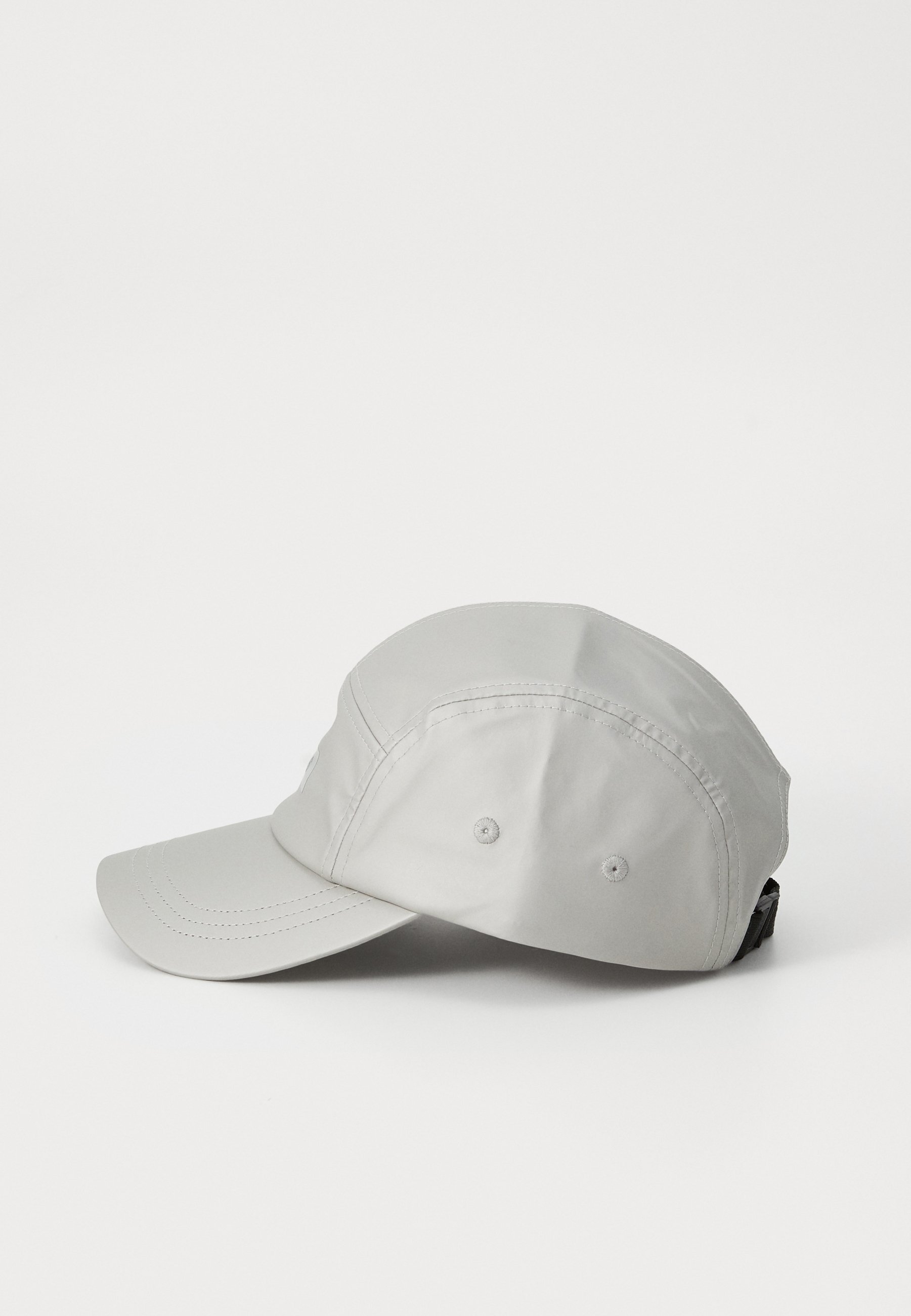 Casquettes de pluie