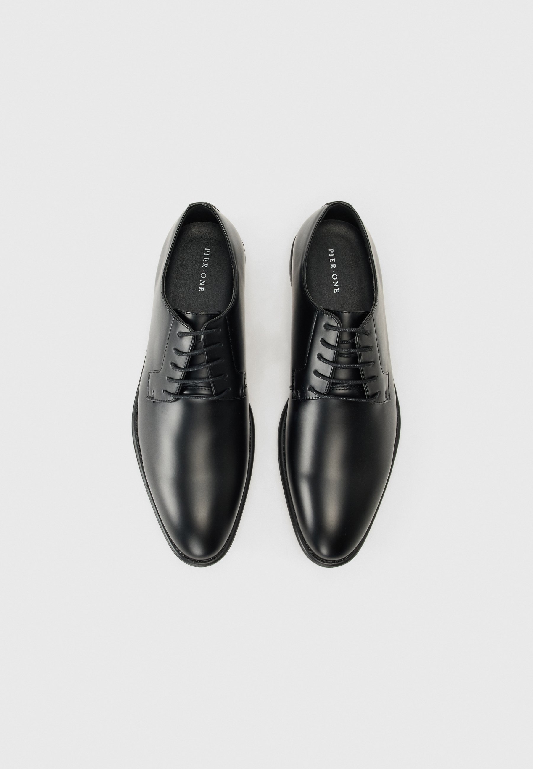 Pier One Smart veterschoenen - zwart