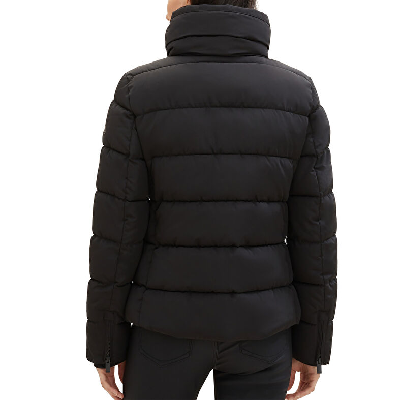 Cappotto nero da donna