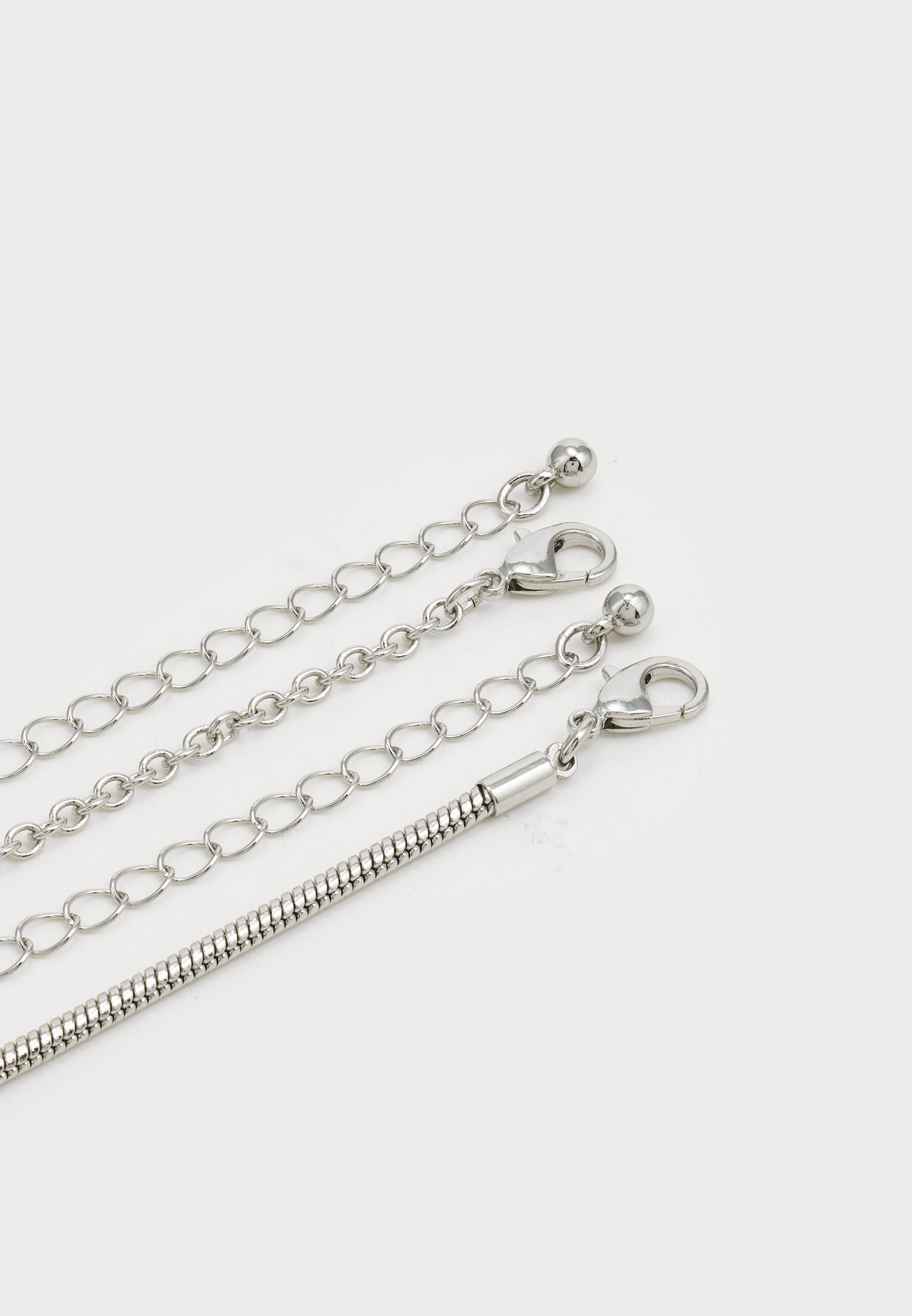 Pier One - Conjunto com 2 Colares - cor prata