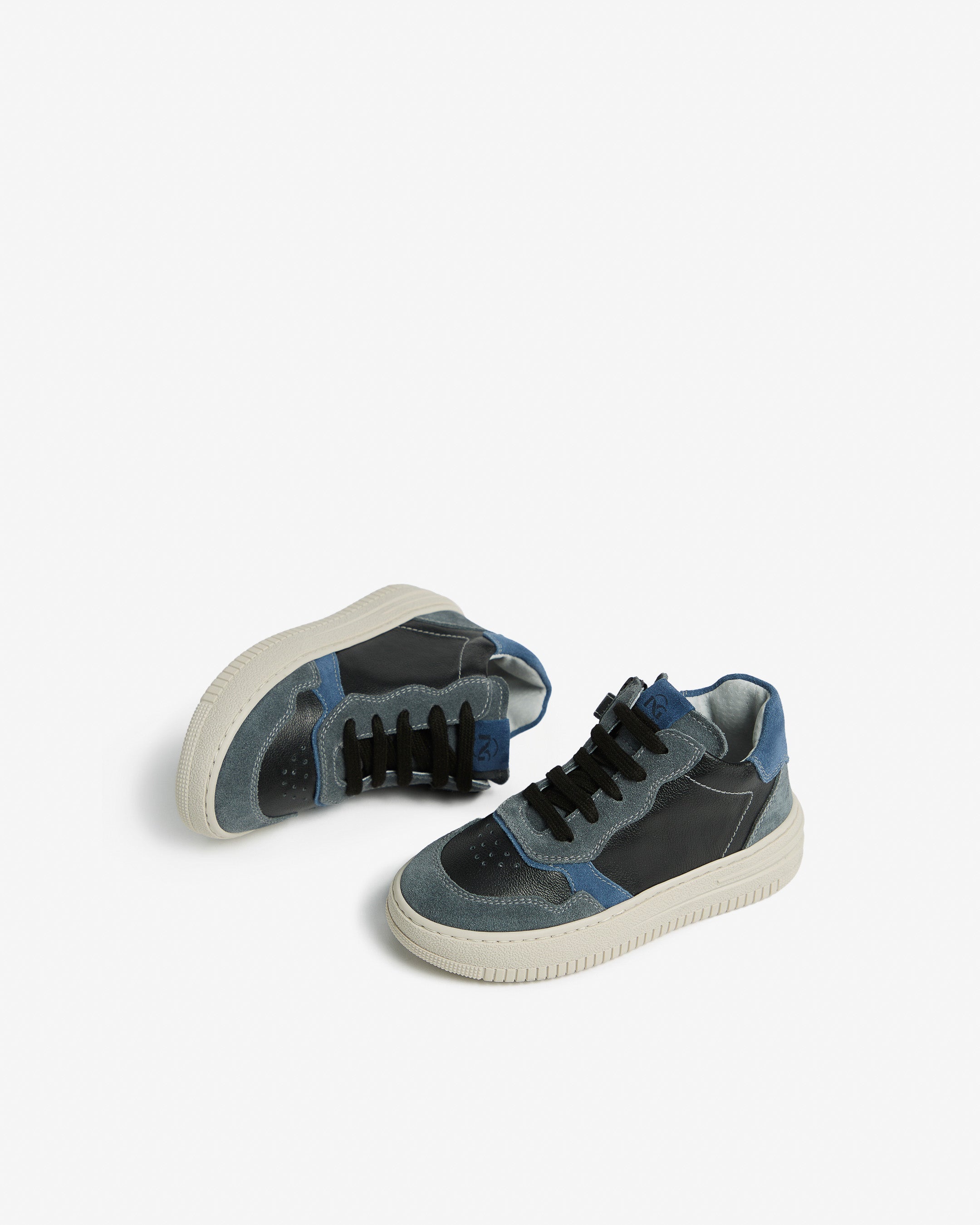  Baskets en cuir et daim pour enfants
