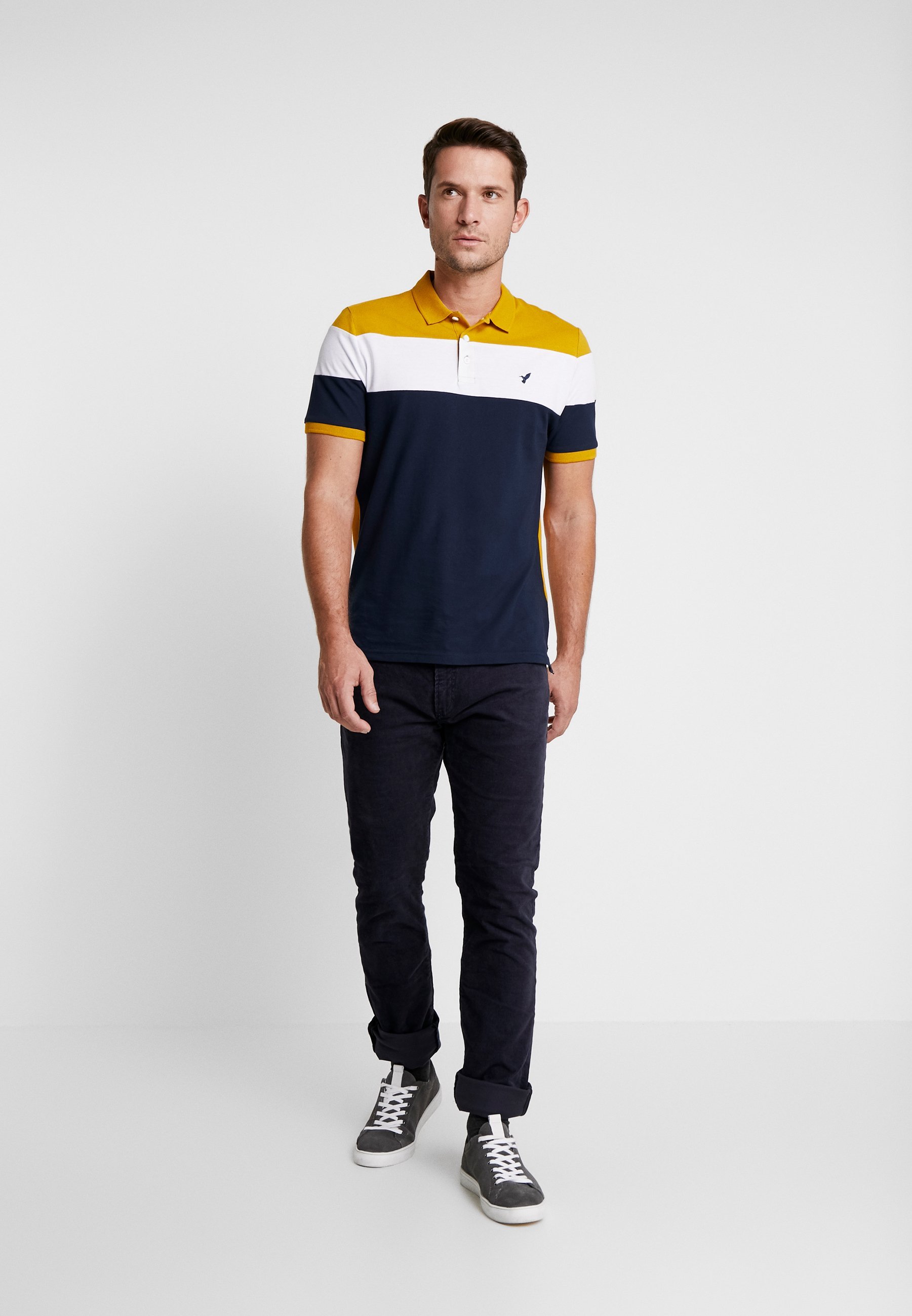 Pier One SLIM - Koszulka polo - granatowo-musztardowa