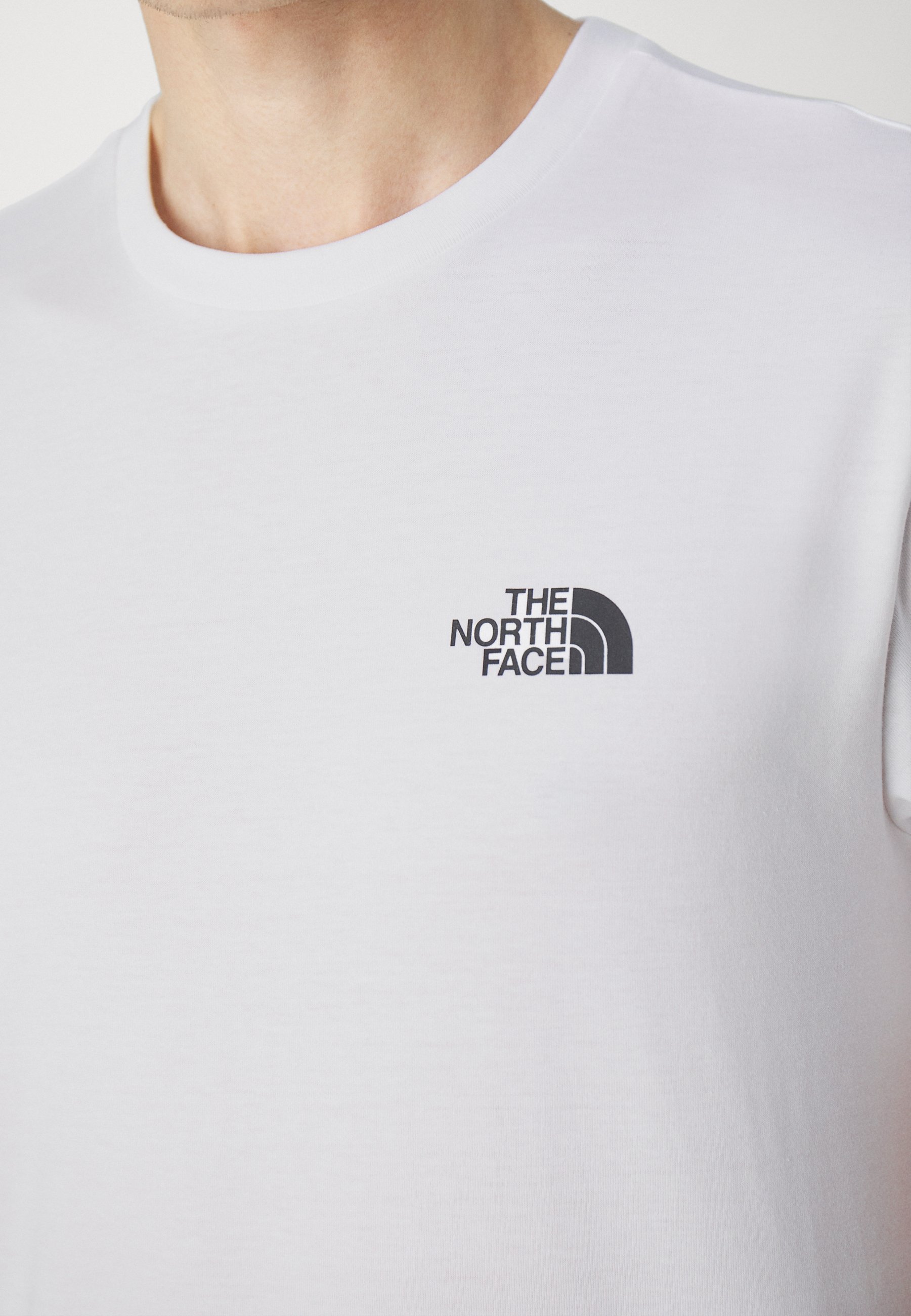 T-shirt The North Face M SS SIMPLE DOME - T-shirt de sport - blanc