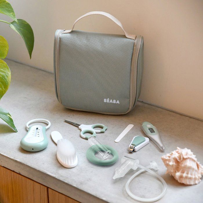 Trousse de toilette - BEABA - 10 accessoires - Vert sauge