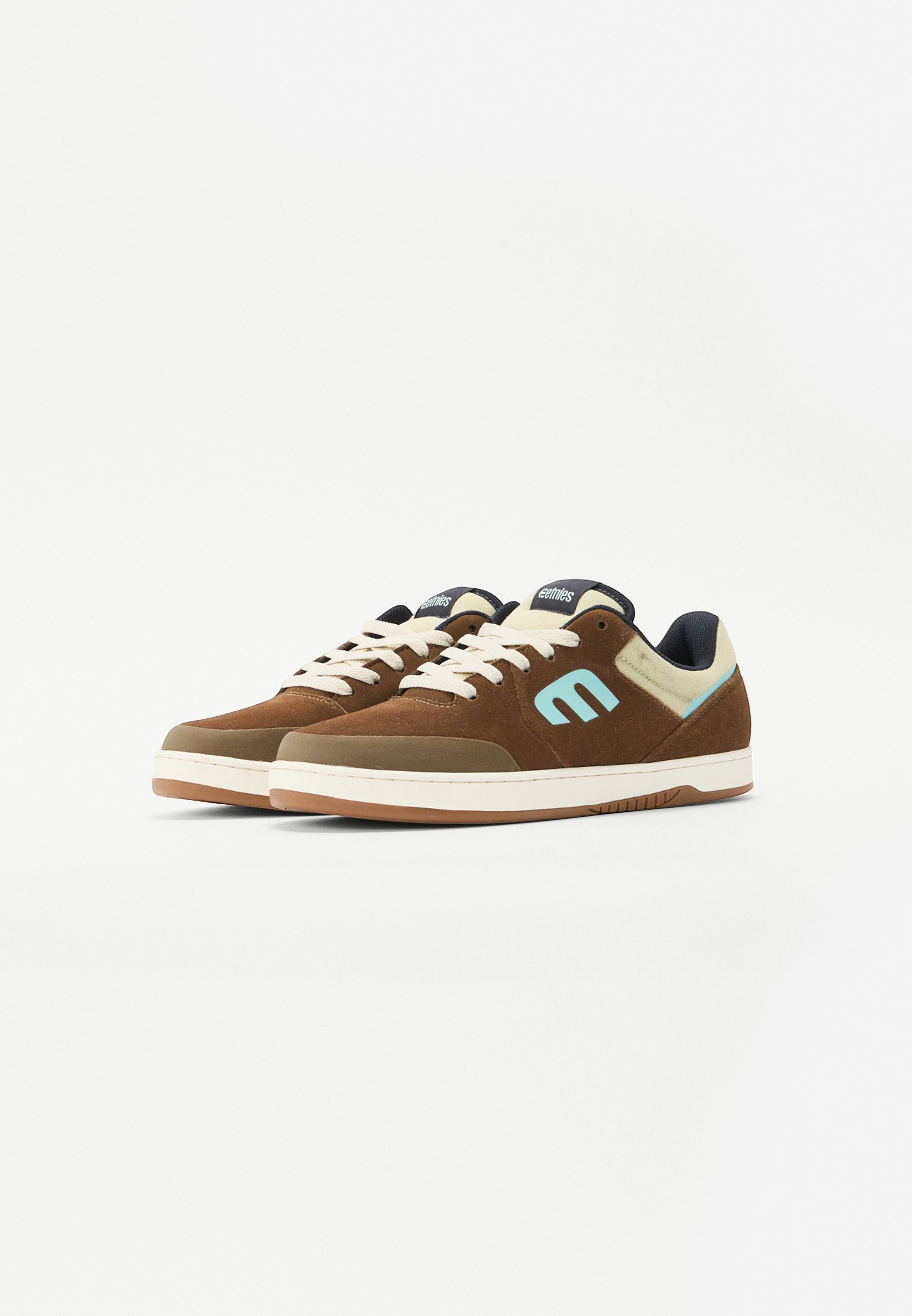 Baskets basses Etnies
