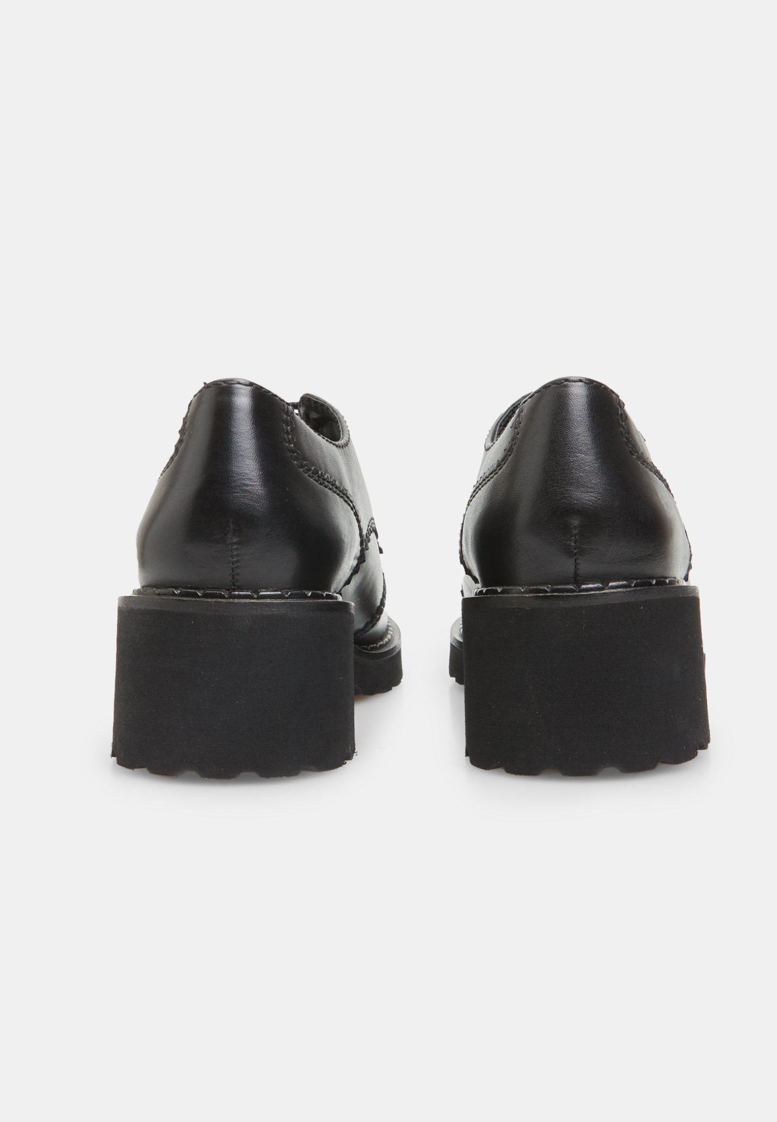 Bata paeltega kontsad - nero