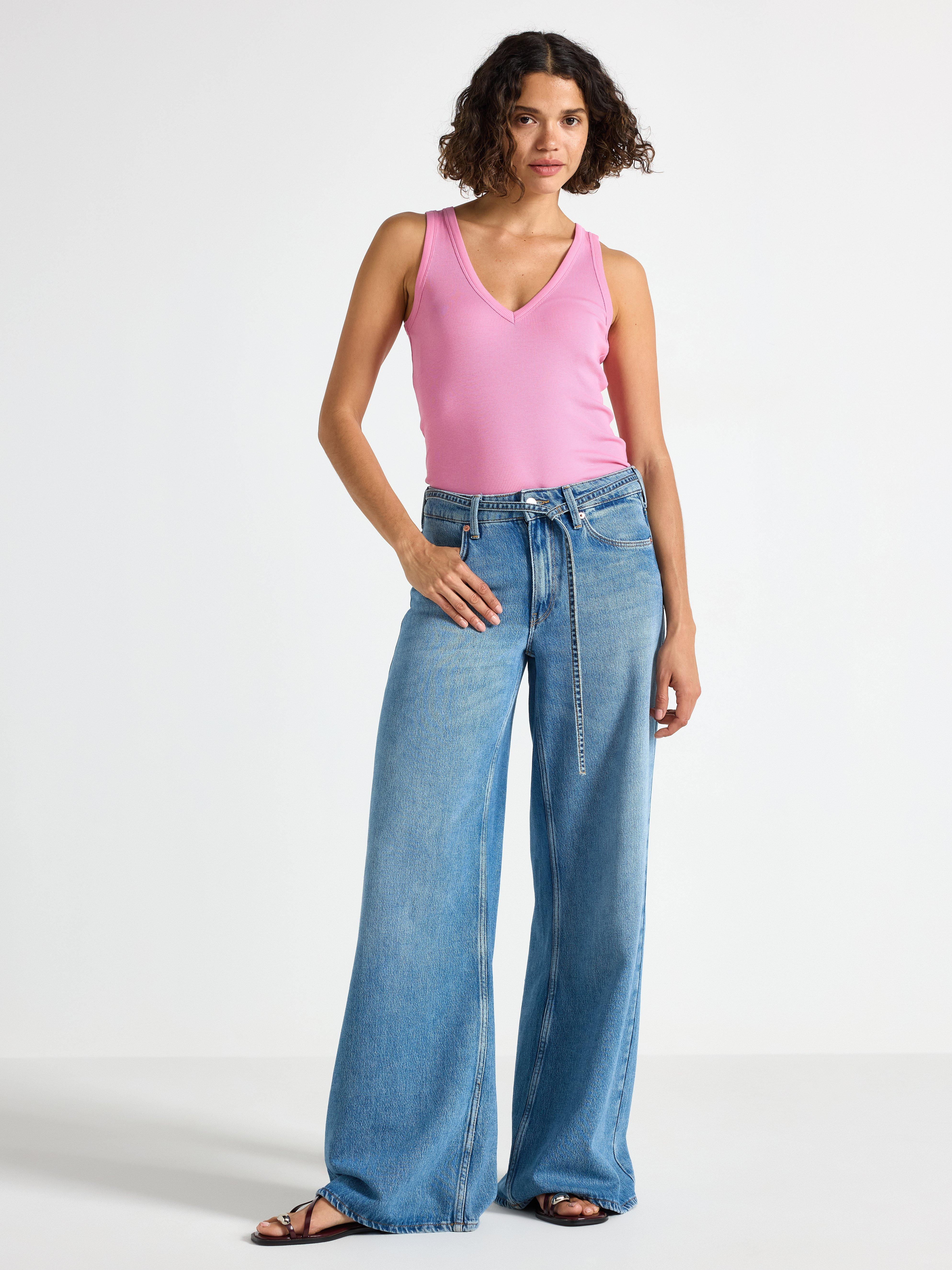 Rebrasti lan Dusty Pink