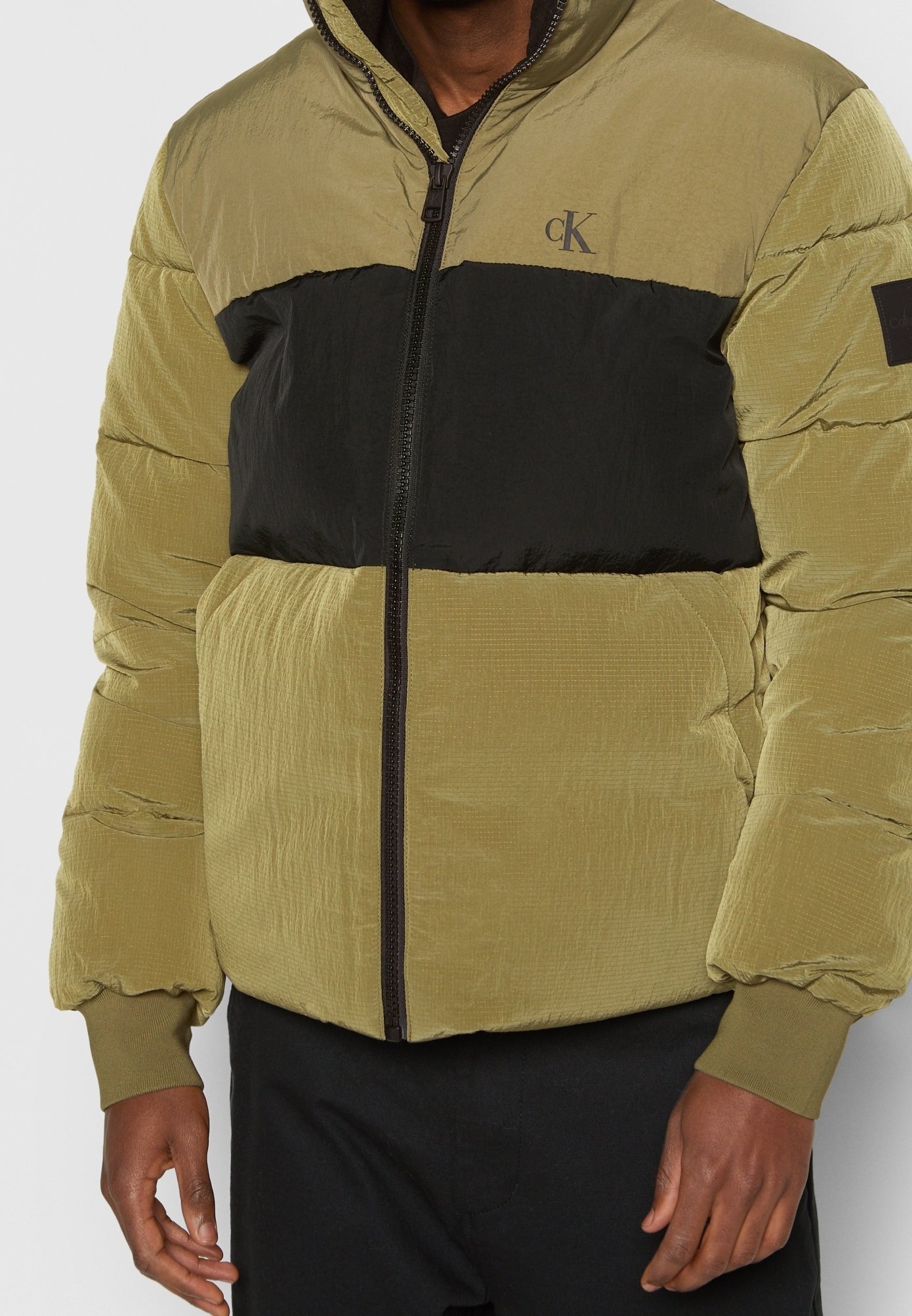 Calvin Klein Jeans winterjas - olijfgroen