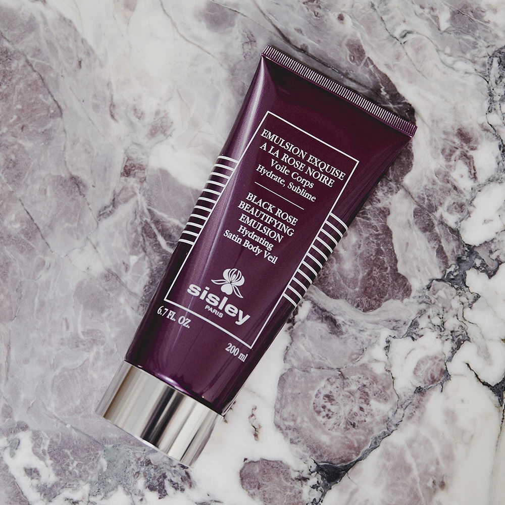 Losion za tijelo s uljepšavajućom emulzijom Black Rose 200 ml - Sisley