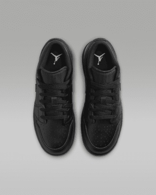 Air Jordan 1 Low Older Kids' Shoes