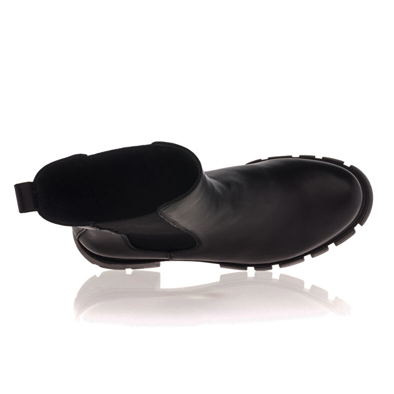  Botas negras de mujer / Botines