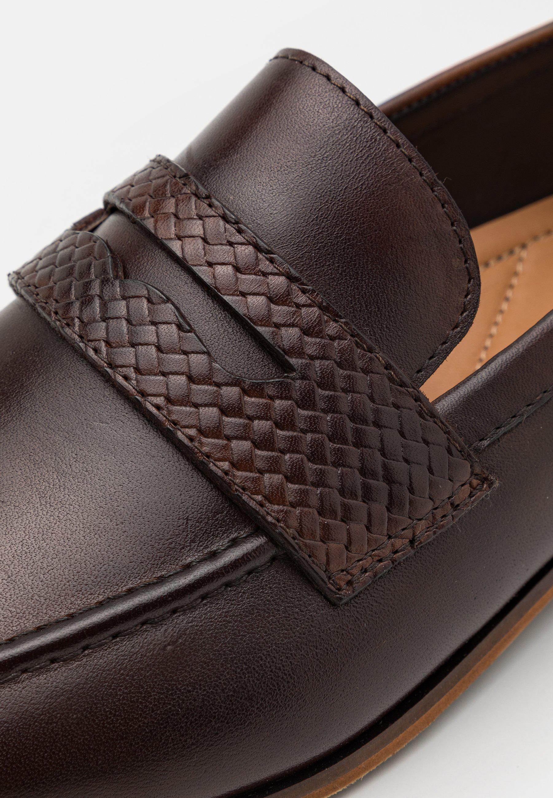 Pier One LEATHER - Mocassins élégants - marron