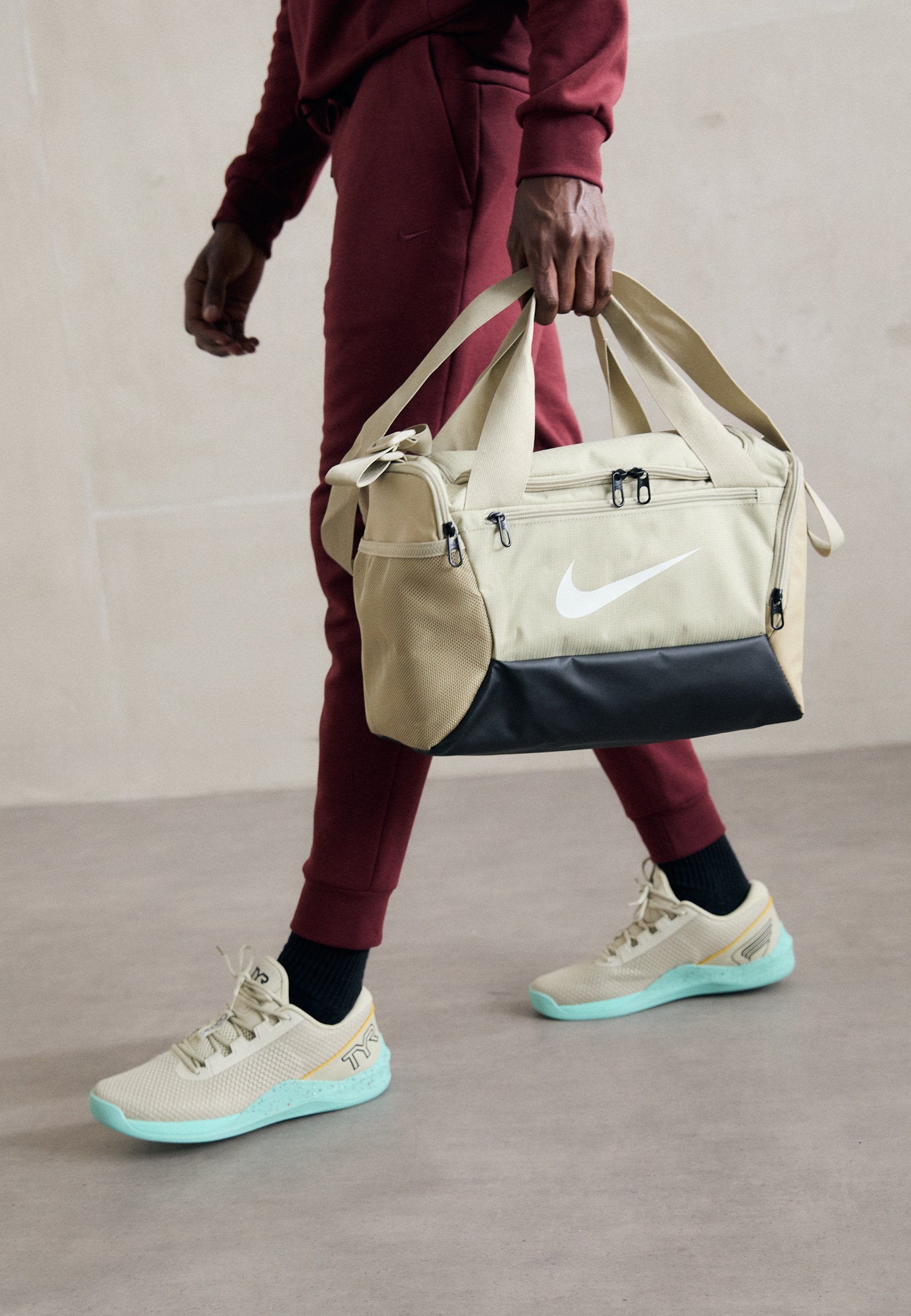 Nike Performance XS DUFFLE 25L UNISEX - Sportovní taška - black/white/white