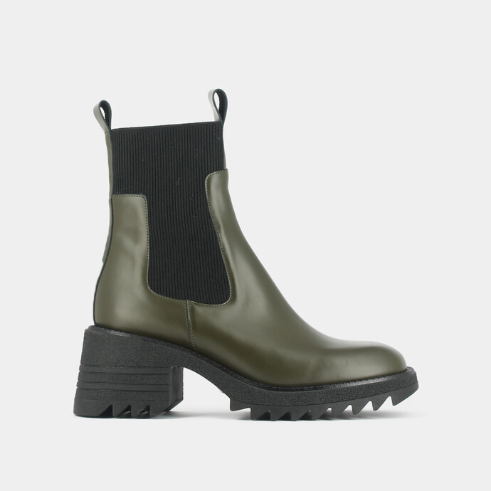 Boots à élastiques et semelles crantées...  en cuir glacé kaki