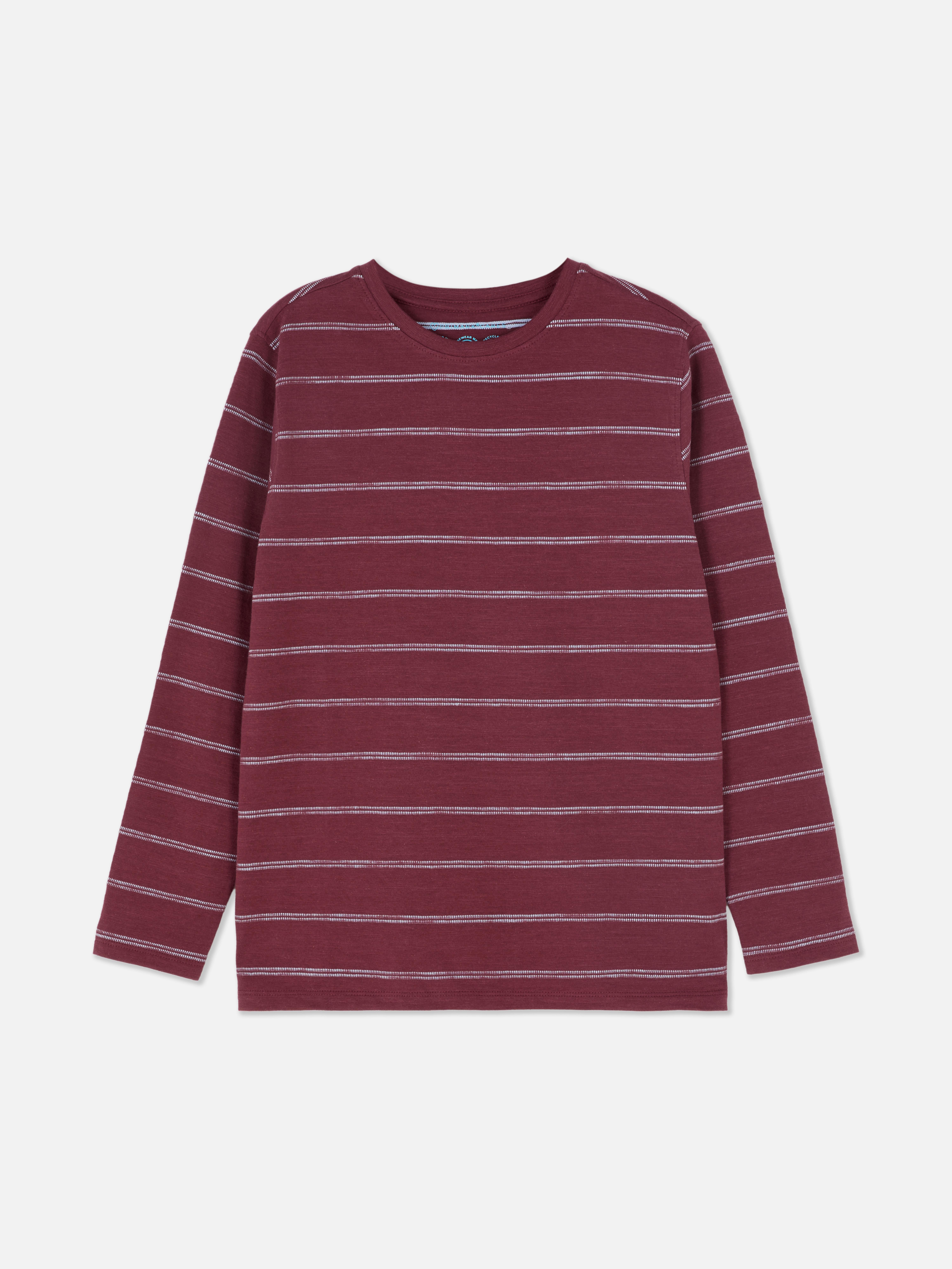 Gestreiftes Langarmshirt für Jungen. Strukturiertes T-Shirt mit Rundhalsausschnitt, langen Ärmeln und Streifenmuster.