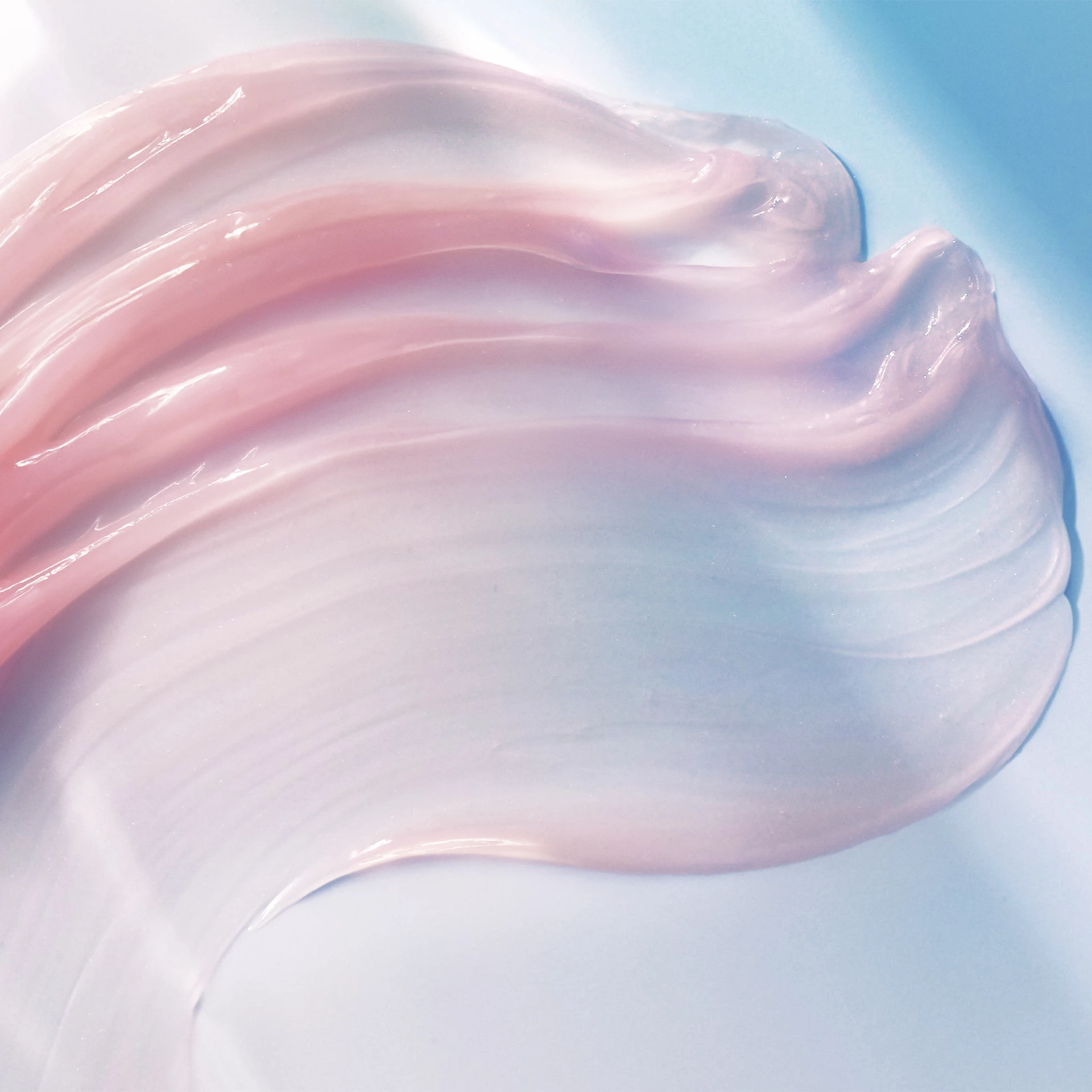 Luciu de buze volumizator Sheer Sheer Berry - La Mer