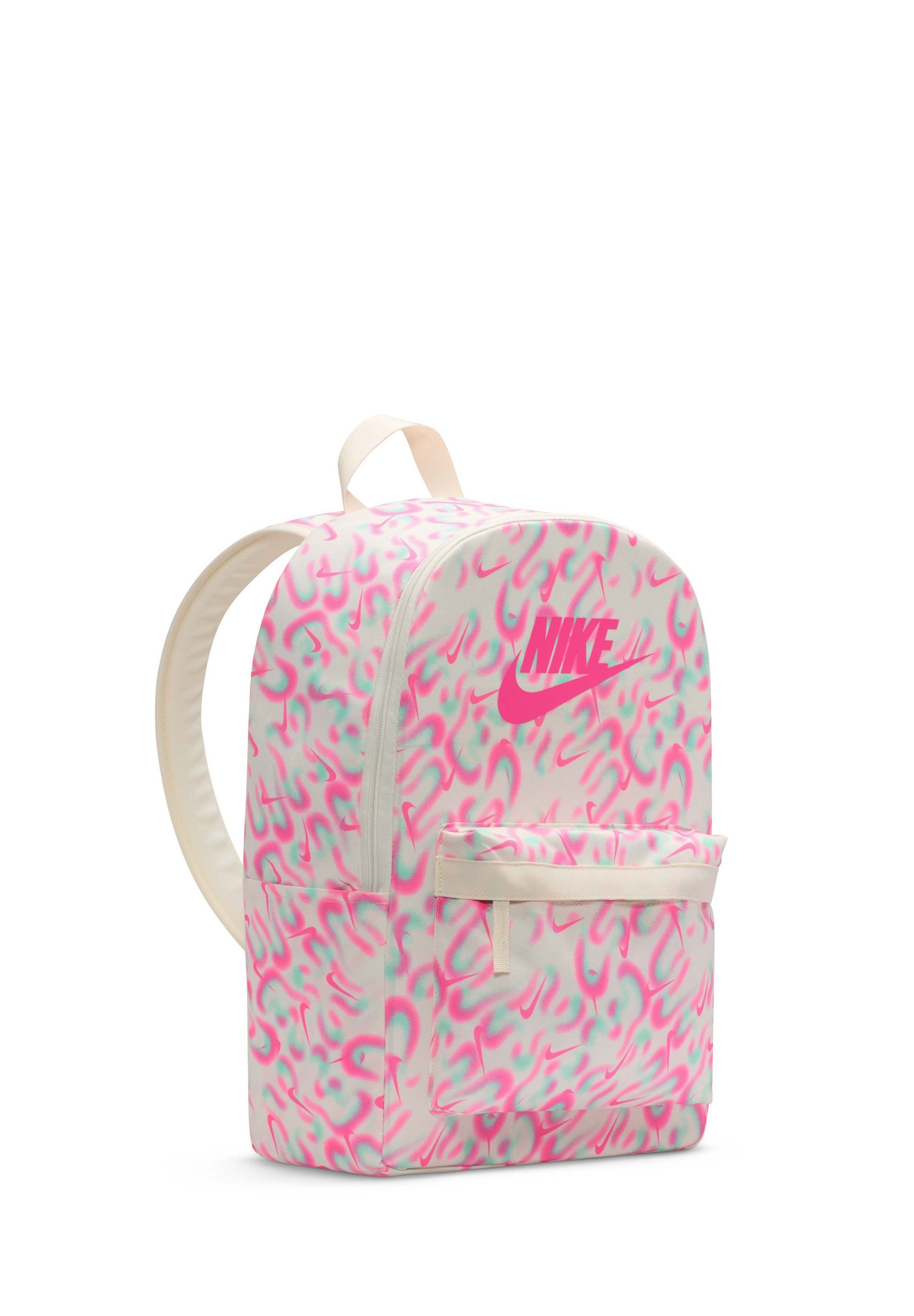 Nike Sportswear -reput