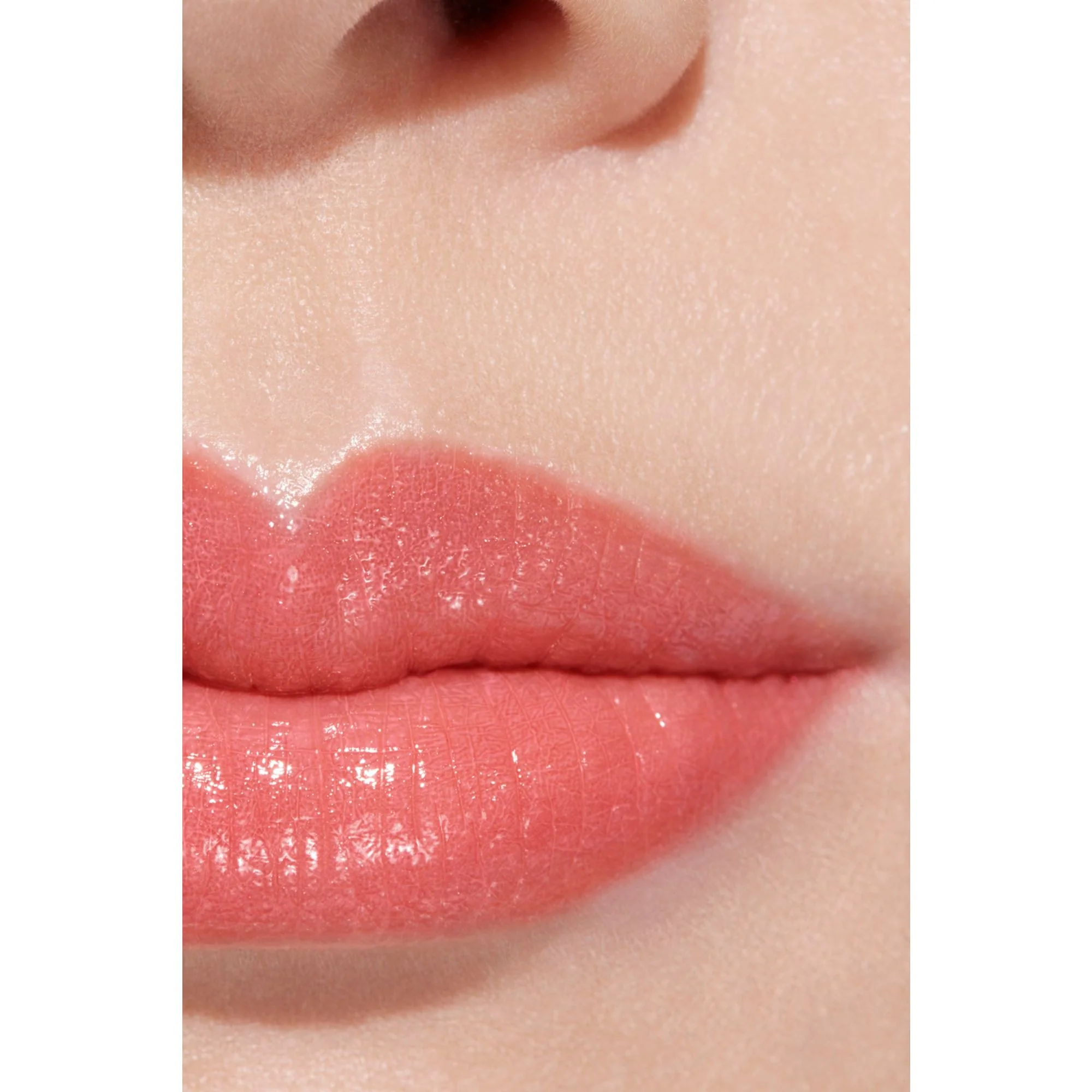 ROUGE COCO FLASH - COLORE, BRILLANTEZZA E INTENSITÀ IN UN FLASH