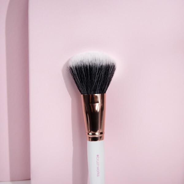 Brushworks vit & guld puderborste
