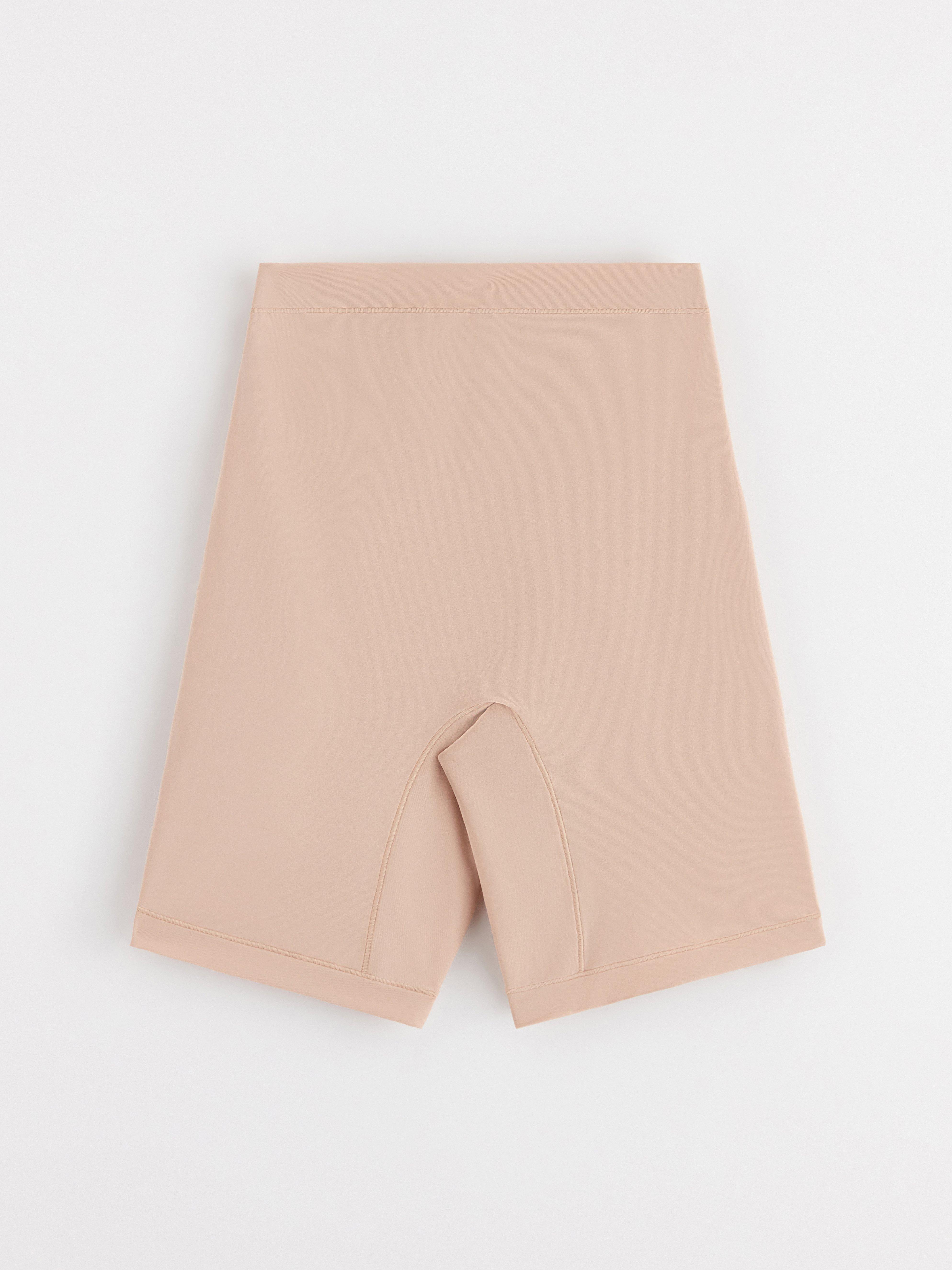 Ropa para la menopausia: bragas de motorista con perneras largas – Beige de ingeniería femenina