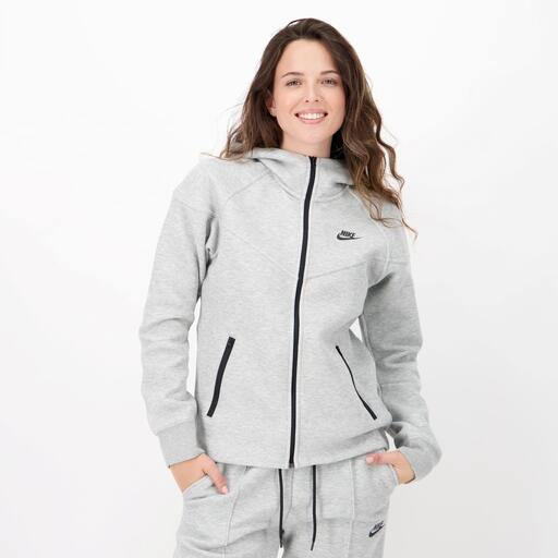 Nike Tech