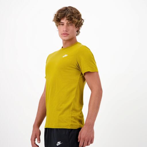 Club Nike
