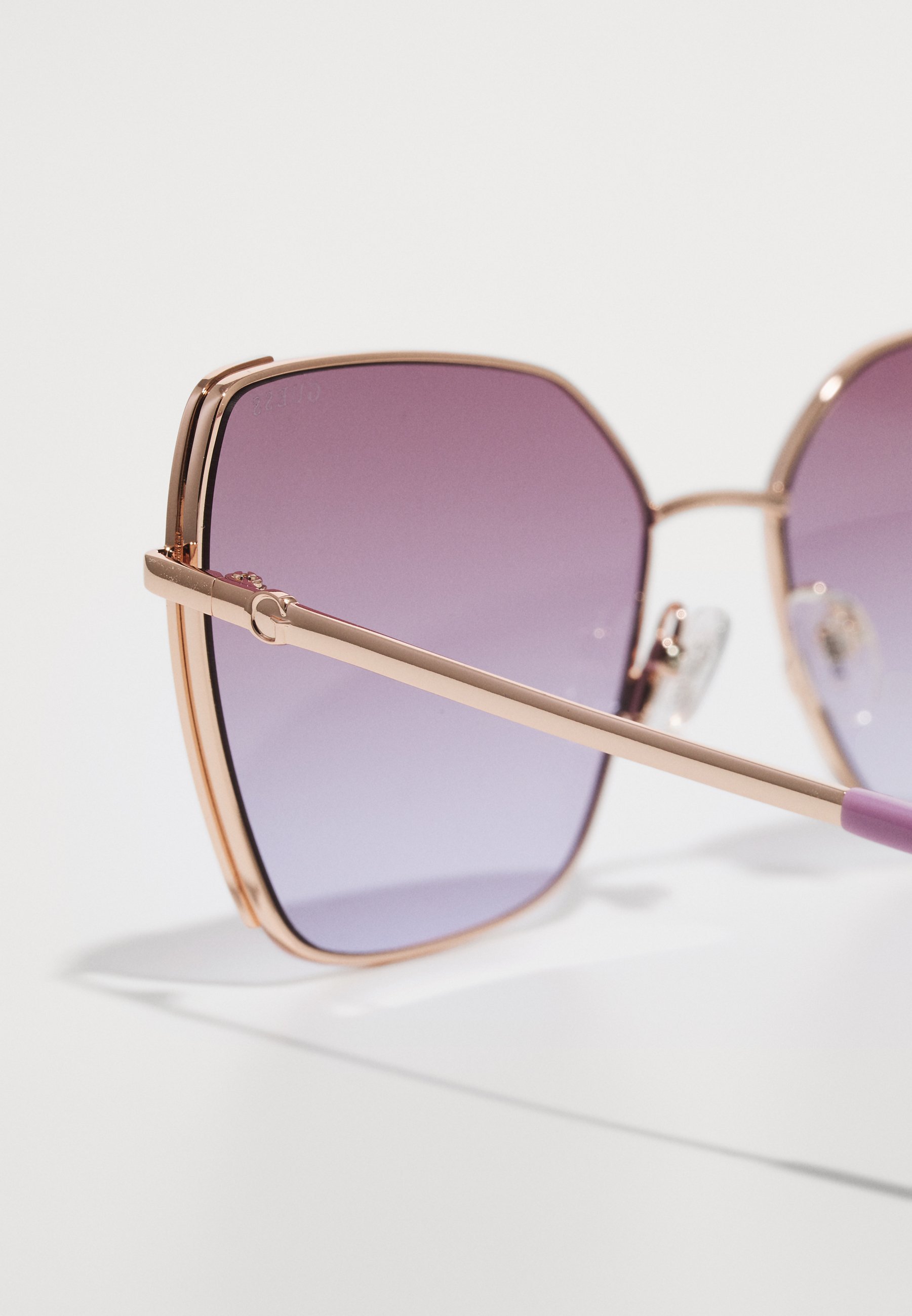 Guess zonnebril - beige/bruin