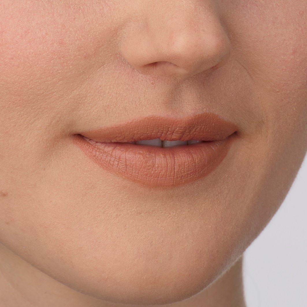 „Isadora Lipstick Perfect Moisture“ lūpų dažai – 4 g