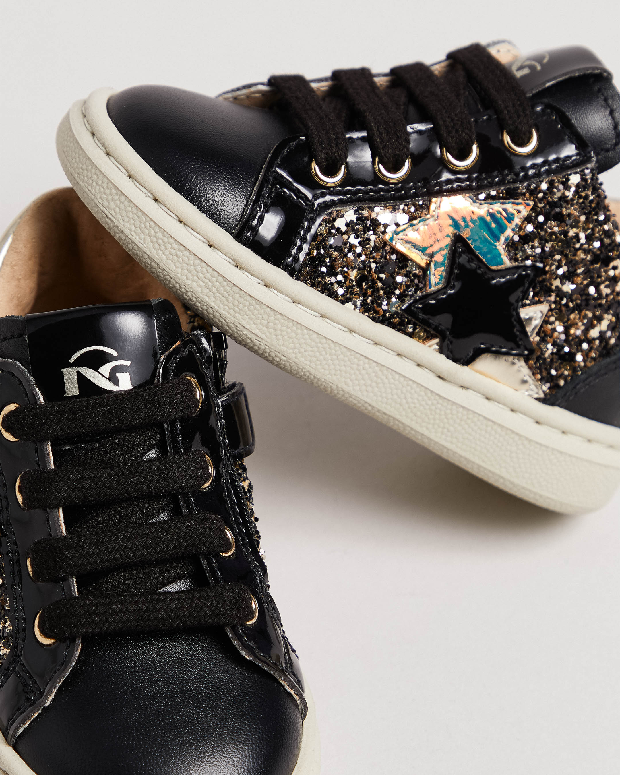  Junior-Sneaker für Mädchen aus Funktionsmaterial und Leder