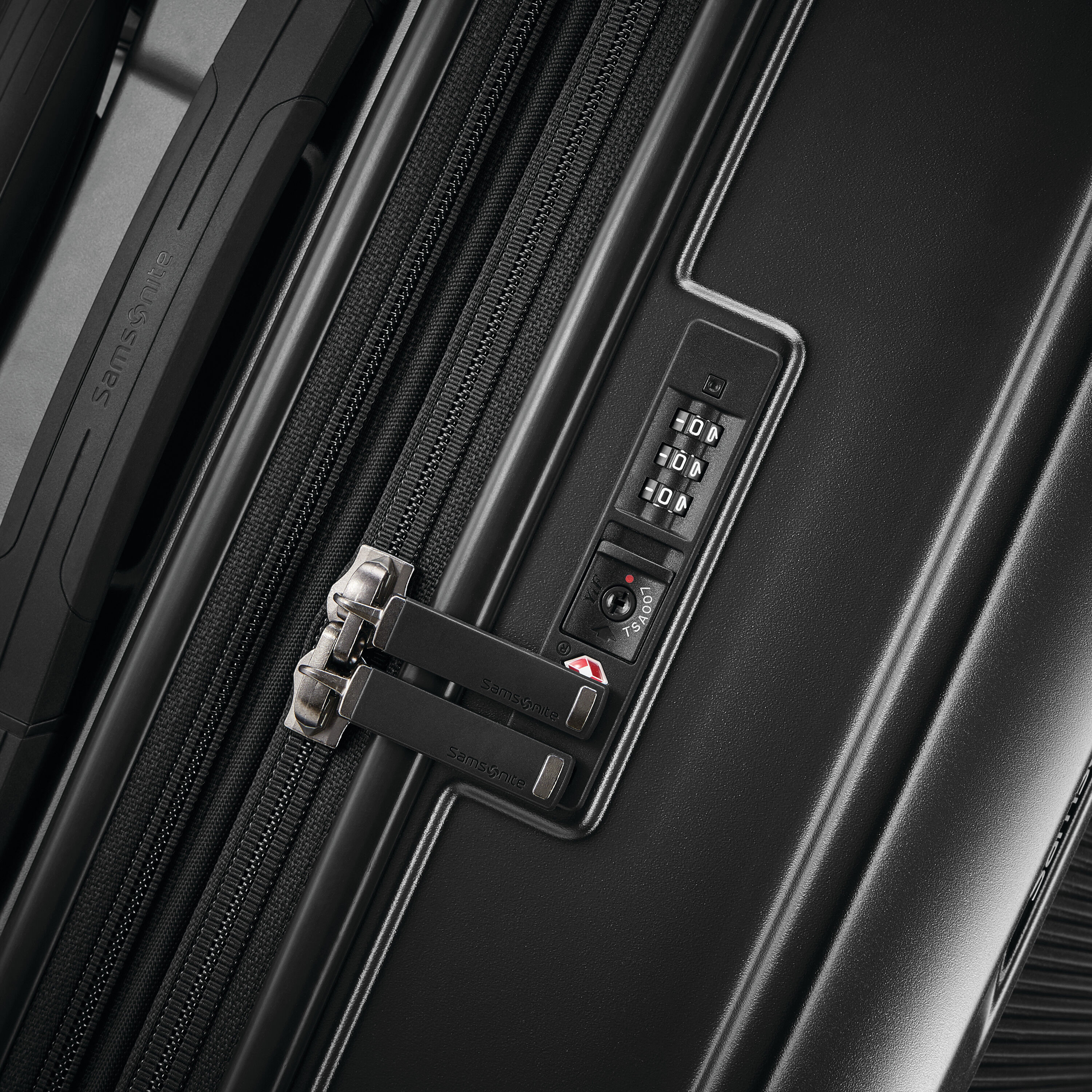SAMSONITE SILHOUETTE 17 STOR HÅRDSIDESPINNER
