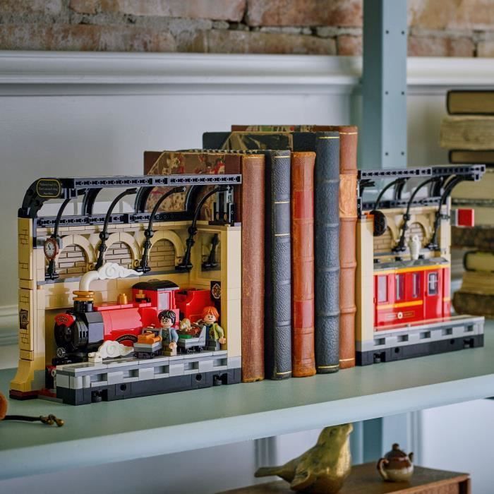 LEGO Harry Potter 76450 Book Nook : le Poudlard Express - Jeu pour Garçon dès 10 Ans