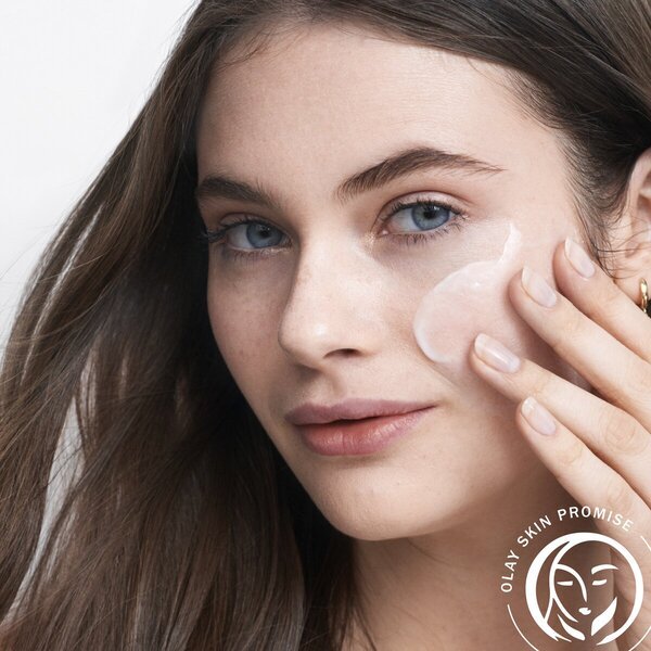 „Olay Regenerist 2-in-1“ dieninis kremas ir serumas<br>50ml – visiems odos tipams