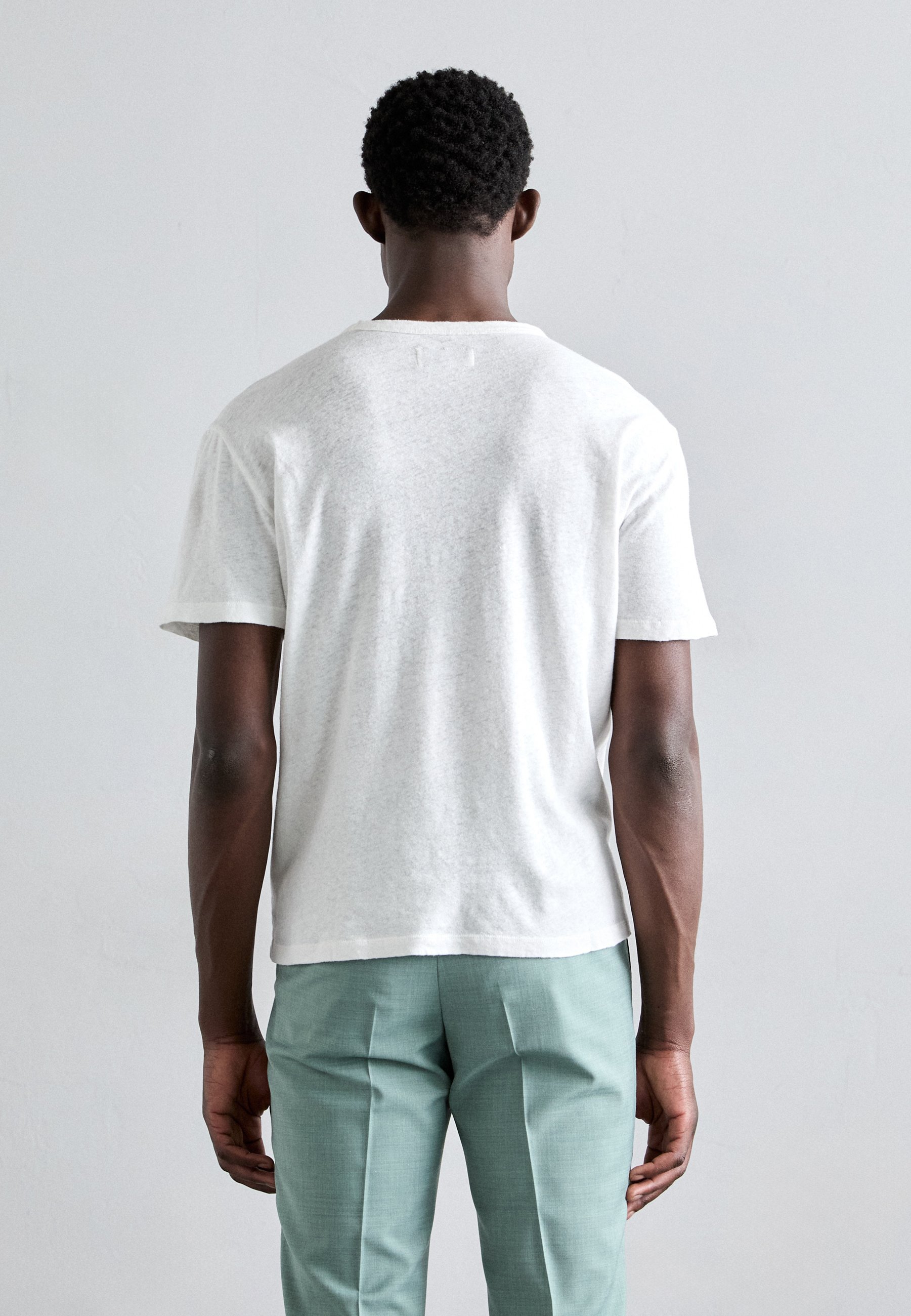 OFFICINE GENERALE T-SHIRT - Basic T-shirt - wit