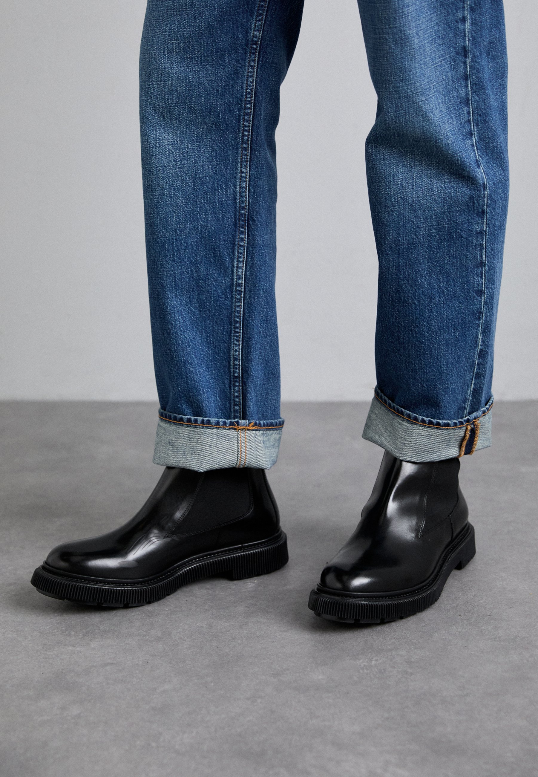 Adieu TYPE 188 UNISEX - Klasiski puszābaki - melni
