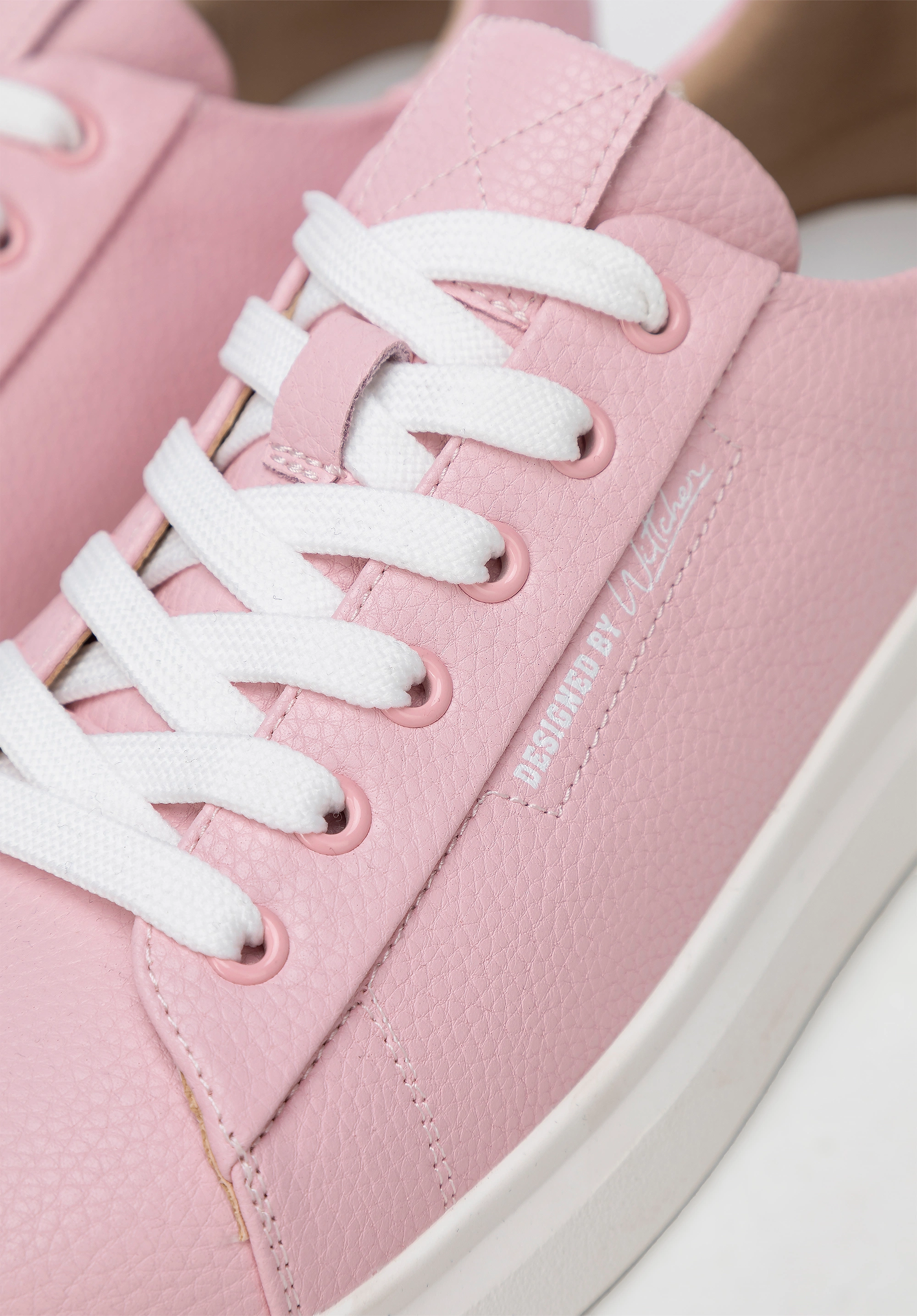 Damskie klasyczne sneakersy na platformie różowe