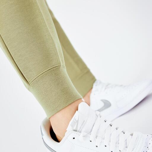 Nike Tech
