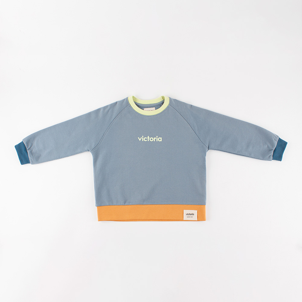 Moletom V. Things Fleece com combinação de cores e forro interno de lã.