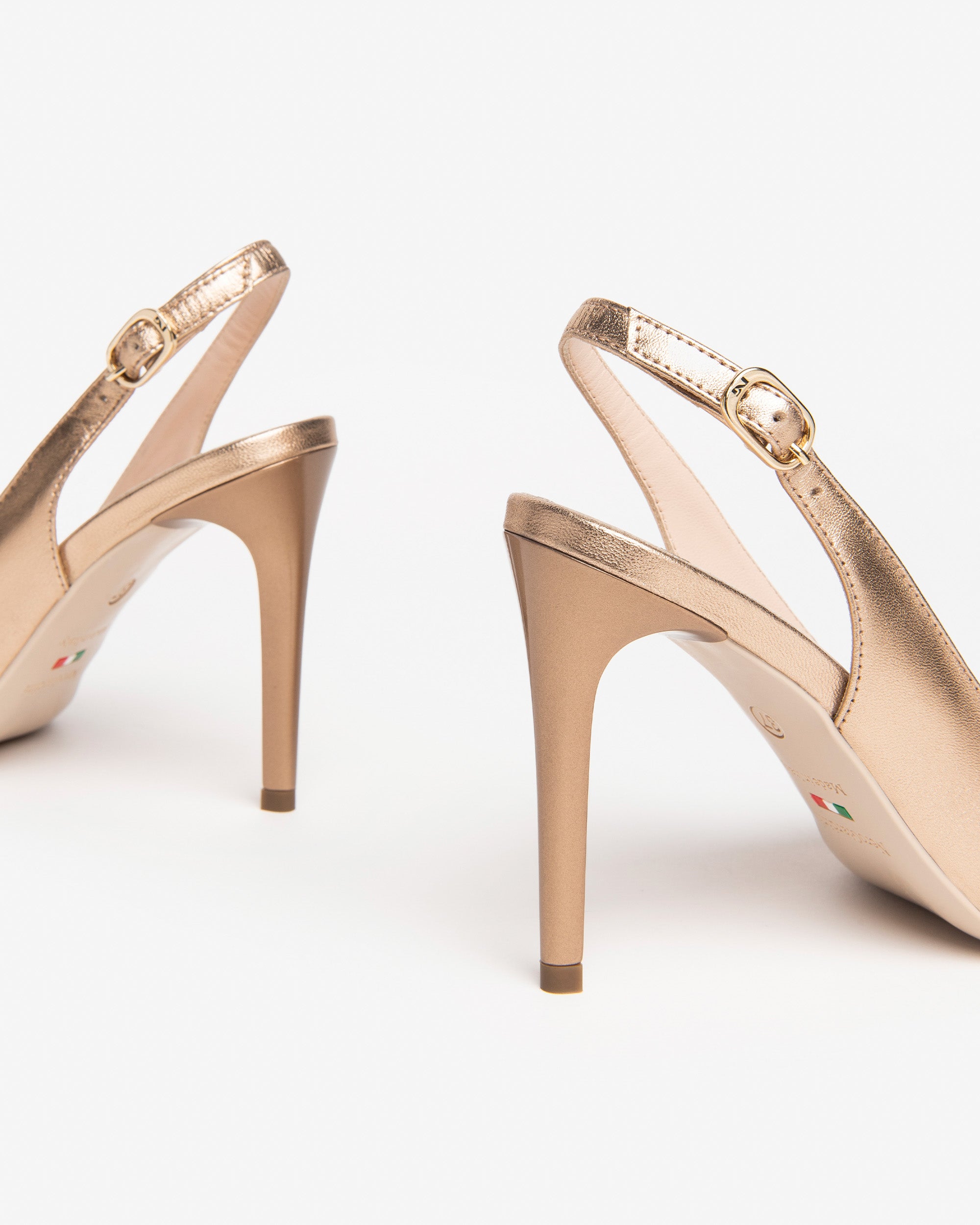 Damen-Pumps aus Leder