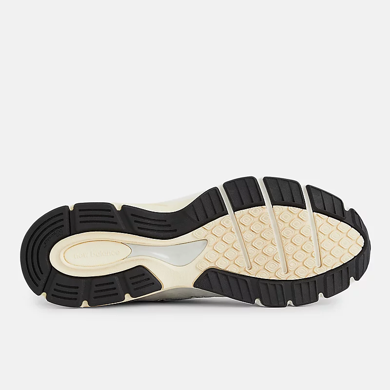 Unisex Wyprodukowano w USA 990v4 - Szary z czarnym