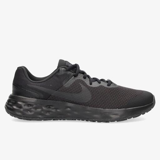 Nike Revolution 6