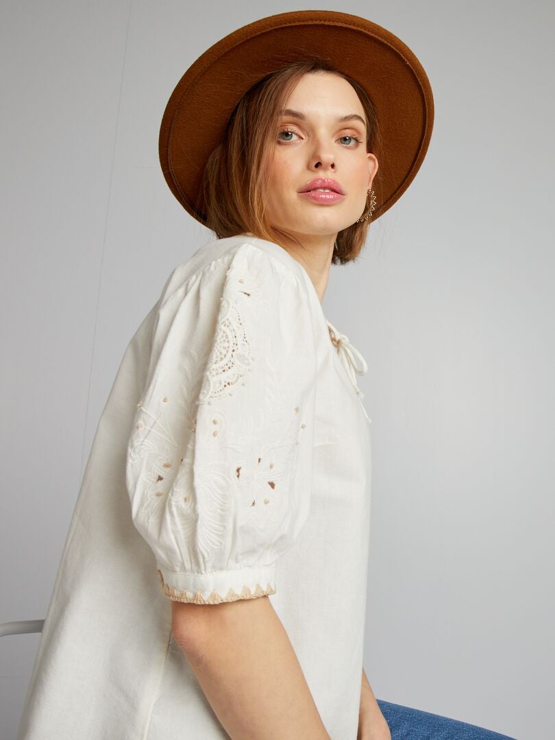 Blouse met borduurwerk - BEIGE