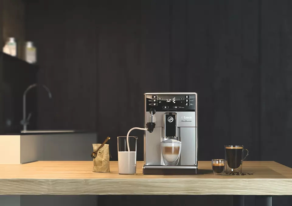 SUPERAUTOMATISCHE ESPRESSO-MACHINE
