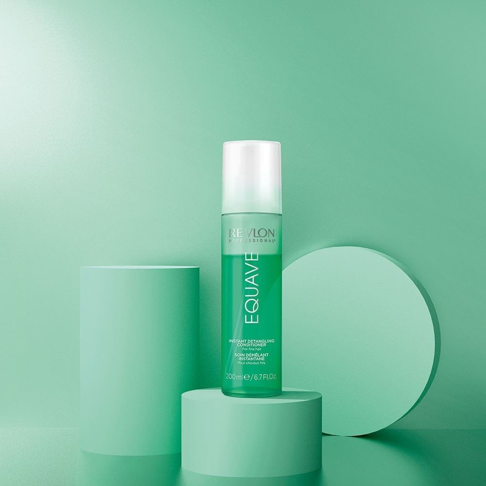 Revlon Professional Conditioner Equave Strengthening balzam za takojšnjo razvozlavanje - 200 ml