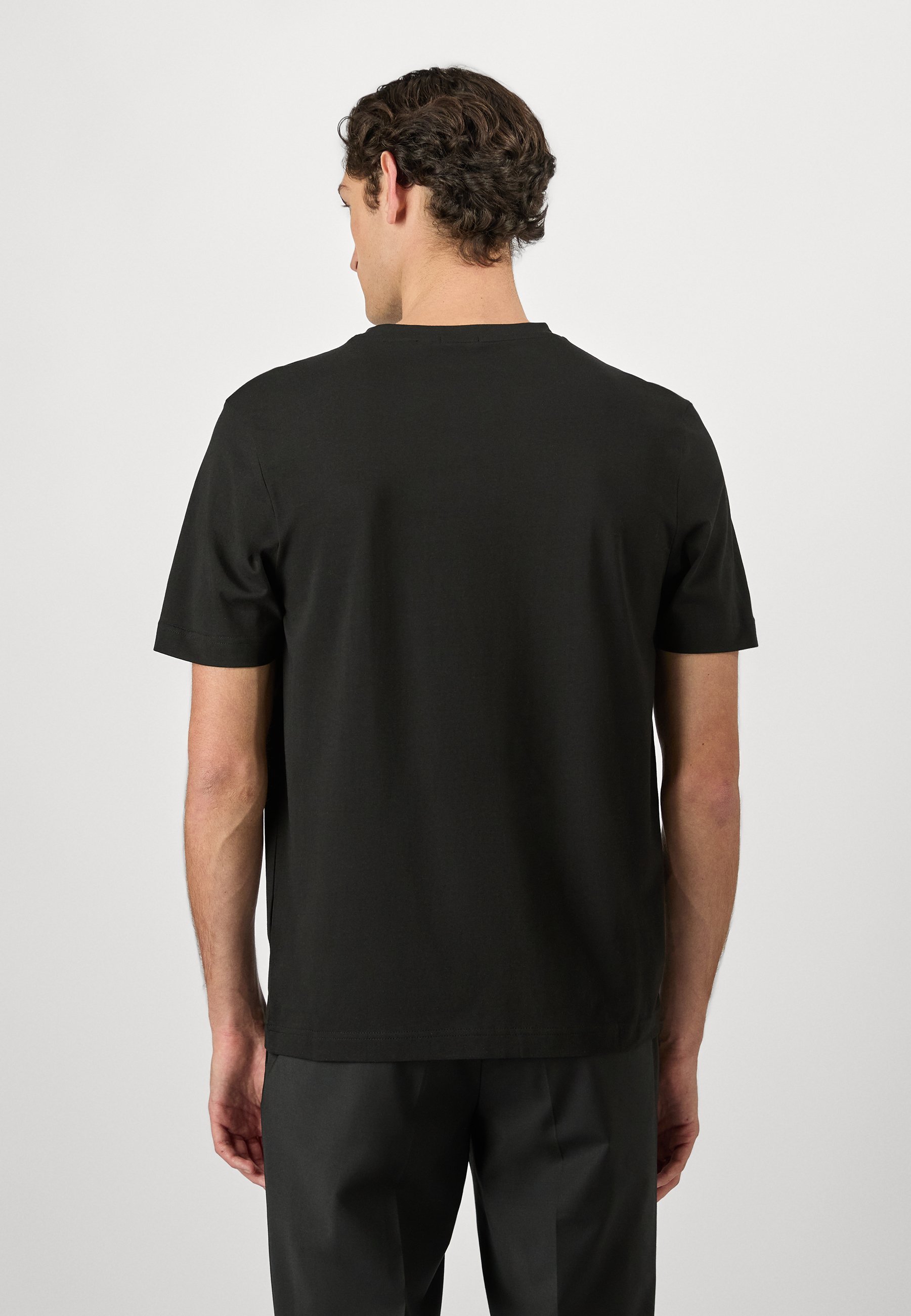BOSS TCHUP - Basic T-shirt - zwart