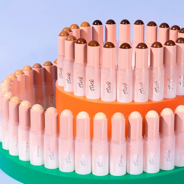 Essence 50 Foundation Stick<br>10 g
