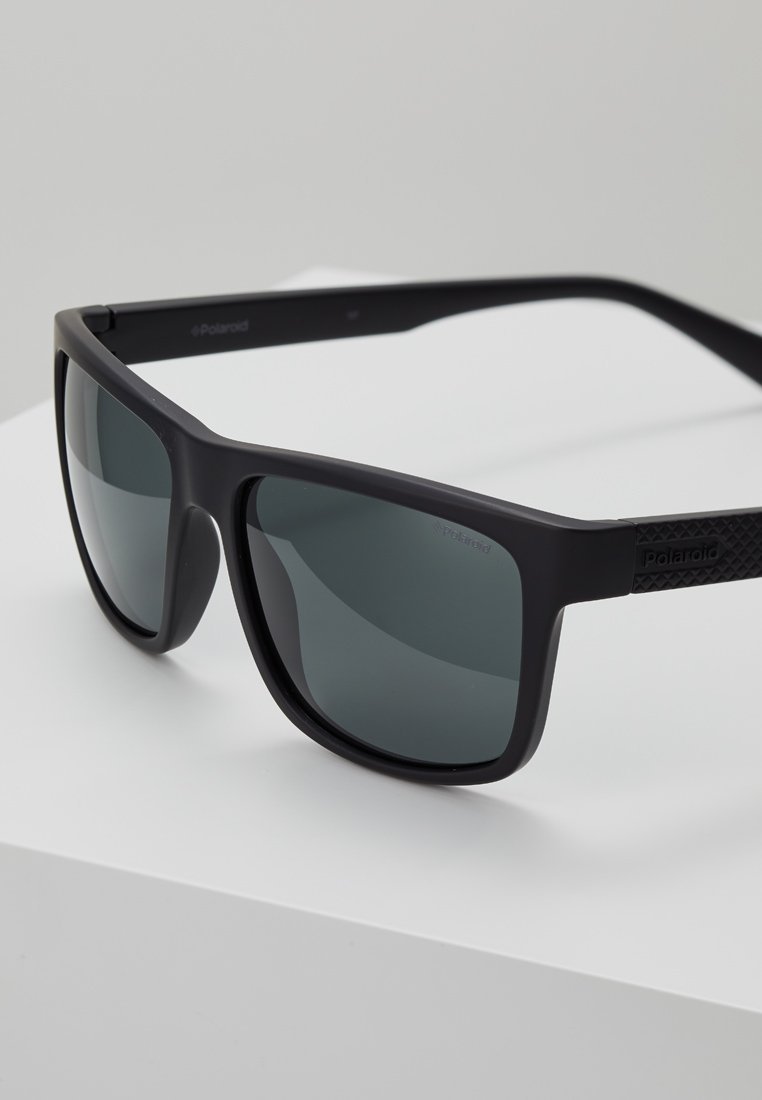 Polaroid Sonnenbrille – matt schwarz