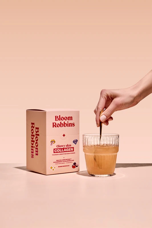 „Bloom Robbins“ švytinti oda. Kolagenas – jaunesnės ir lygesnės odos milteliai. Maisto papildas, milteliai gražiai odai.