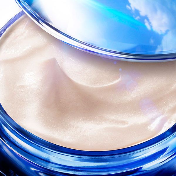 Blue Therapy Multi Defender pretgrumbu krēms ar SPF 25 Grezni mitrinoši un barojoši līdzekļi
